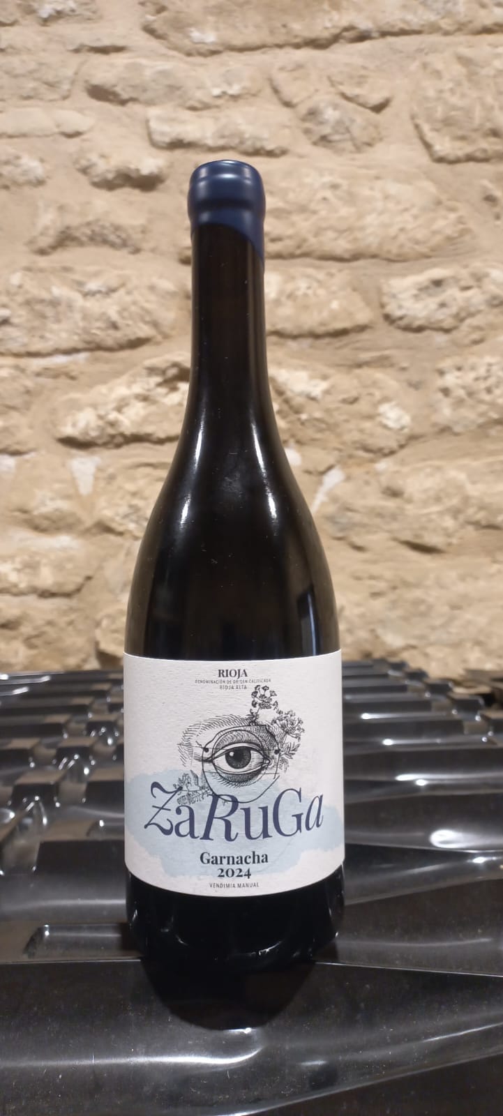 Discover this 100% Garnacha Tinta red wine from a winery in Briones, Rioja, Spain, offering expressive red fruit aromas, balanced acidity and smooth, elegant tannins.